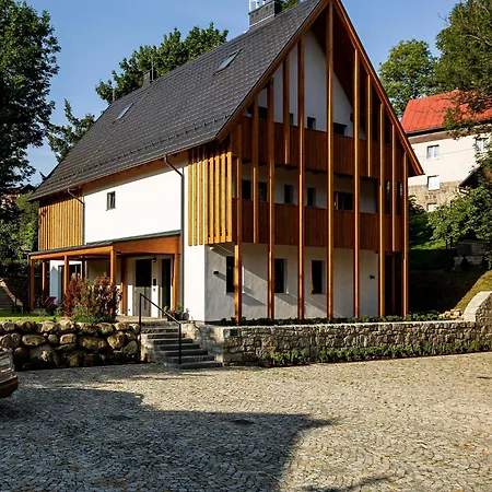 Dom Gory - Adults 11 - W Duchu Slow - Centrum - Bezplatny Parking - Piekny Ogrod 3* Karpacz